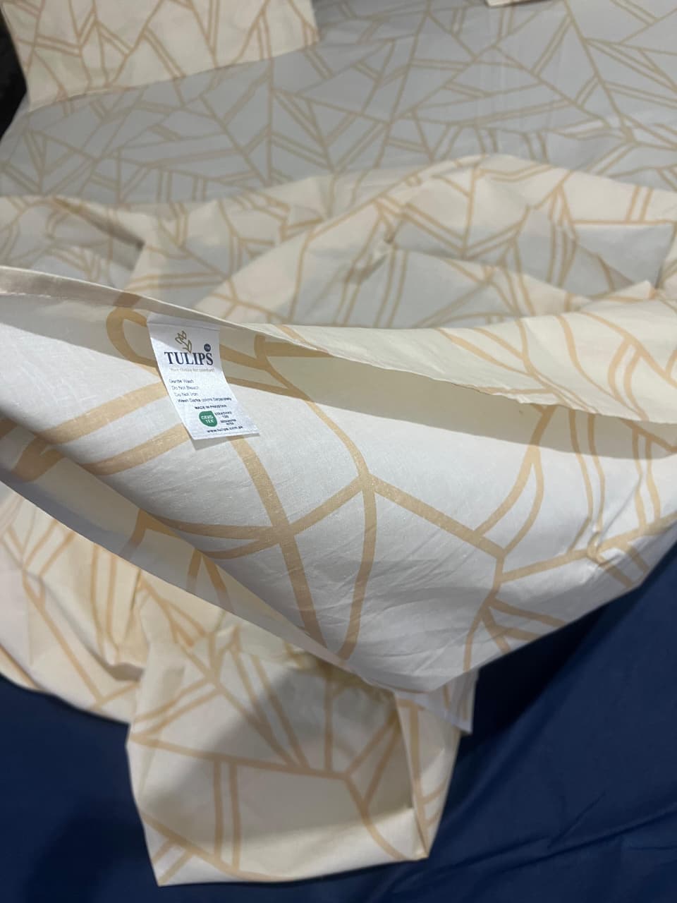100% Pure Cotton Luxury Single Bedsheet – Soft, Breathable & Premium Quality