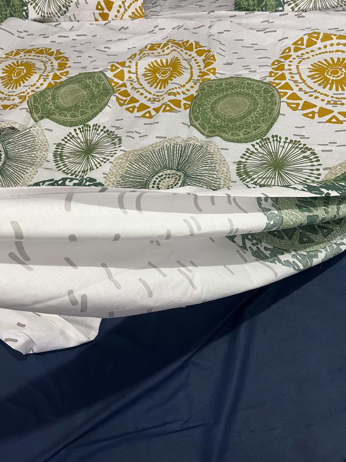 100% Pure Cotton Luxury Bedsheet – Soft, Breathable & Premium Quality